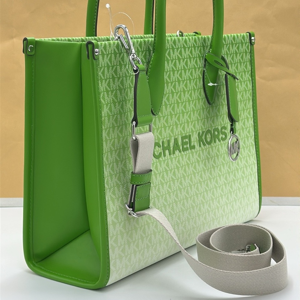 Michael Kors Mirella Medium Ombré Logo Tote Bag
Jungle Green
NWT - Picture 11 of 15